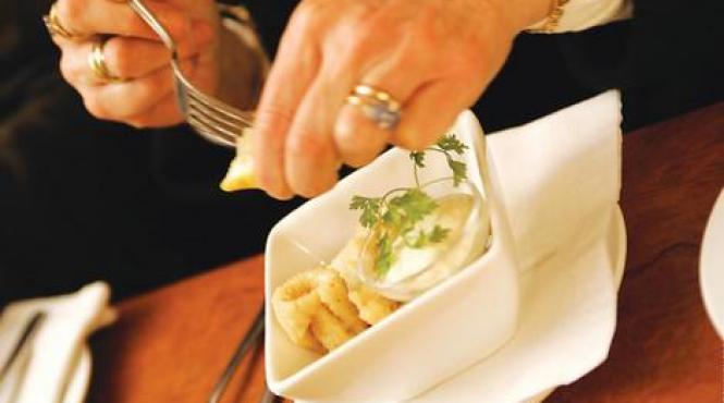 restaurantele londoneze vand mancare scumpa si proasta