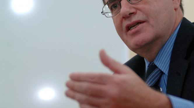 criza ricoseaza si in romania