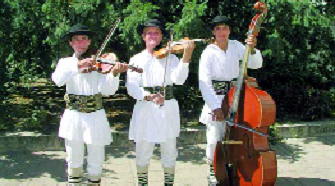 sangiorz bai noi nu vrem sa se piarda traditia