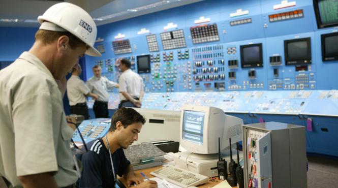 tariceanu viseaza o romanie nucleara