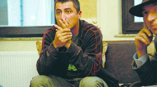 five oa 128 153 clock cu cioaca si cu avocatul sau