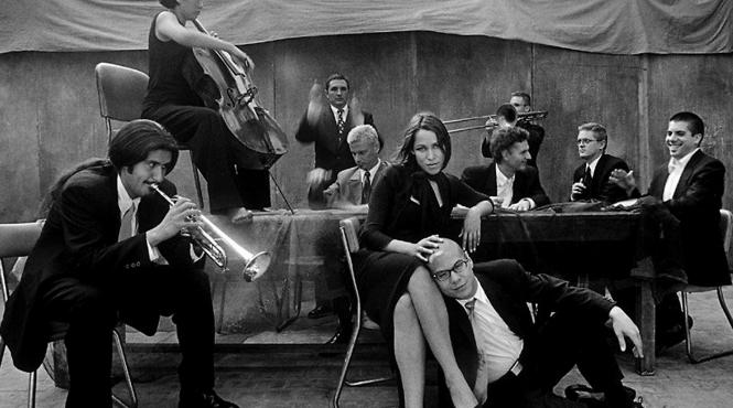 show orchestra pink martini