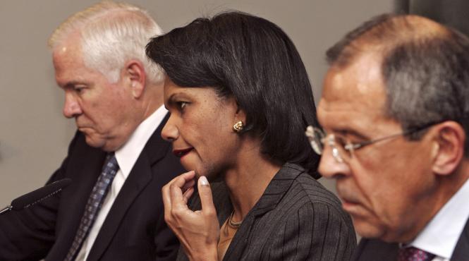 condoleezza rice vrea institutii democratice in rusia