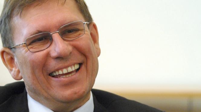 pentru noi romanii aveau o vraja sudica