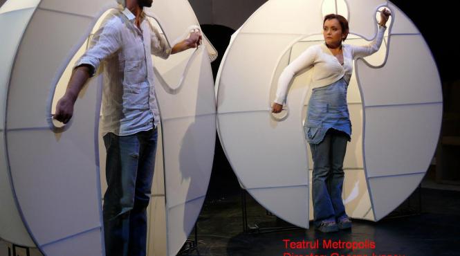 teatru pe paine la metropolis