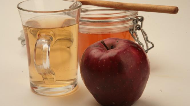 bautura delicioasa cu miere si fructe