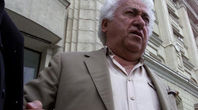 securitatea mana in mana cu carlos sacalul