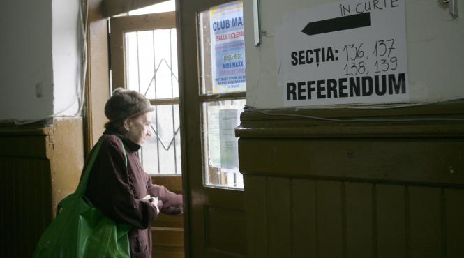 referendum poporul satul de plebiscit