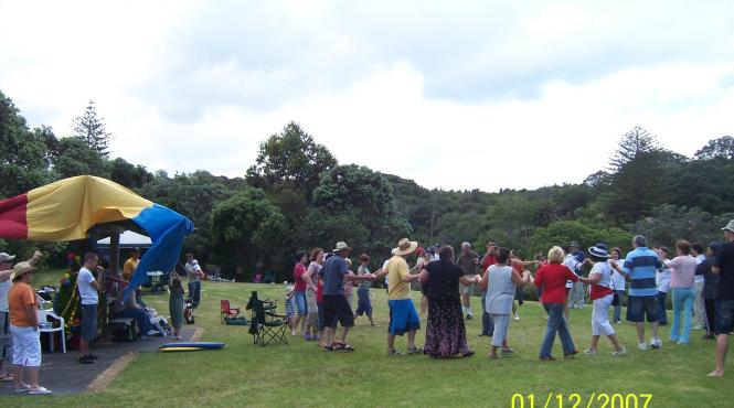 hora unirii in noua zeelanda