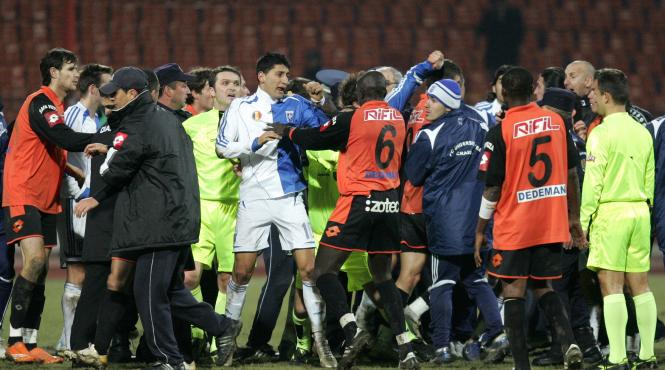 u craiova ne au furat cel putin zece puncte