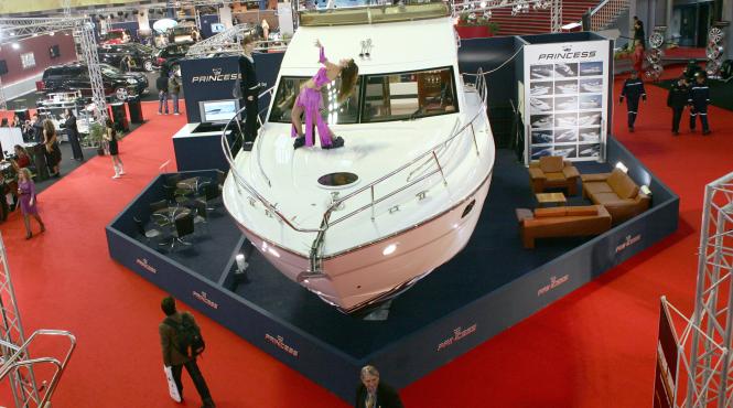 parada de milioane la luxury show