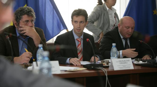 mita pentru functii refuzati la arestare de curtea suprema