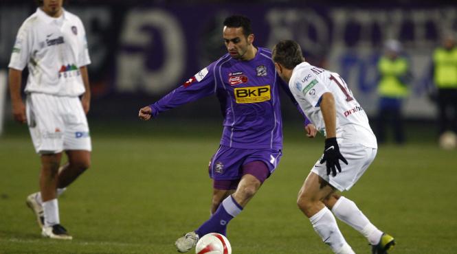 poli timisoara cfr cluj 1 0 s au inclinat la final