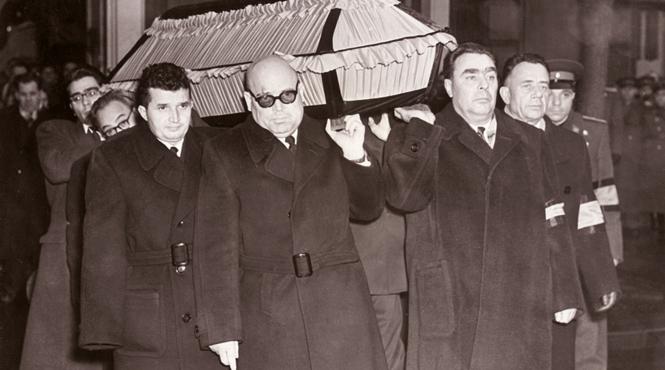 ceausescu i a confiscat tuica lu soacra sa