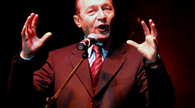 basescu pe lege cu legea calcand