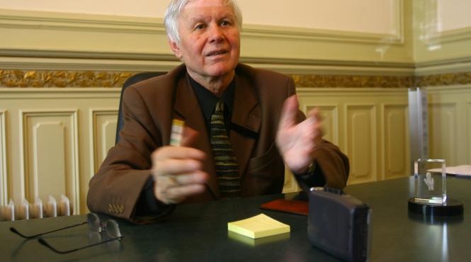 omul zilei eugen simion