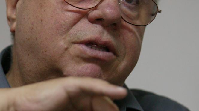 palpitand mereu intre zambet si emotie