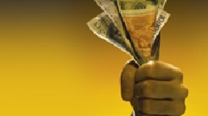 angajatii din sectorul financiar cel mai bine platiti dintre romani