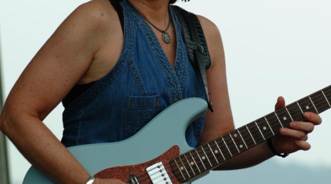 blues la superlativ concert debbie davies la bucuresti