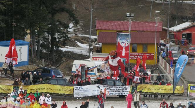 una alba alta neagra