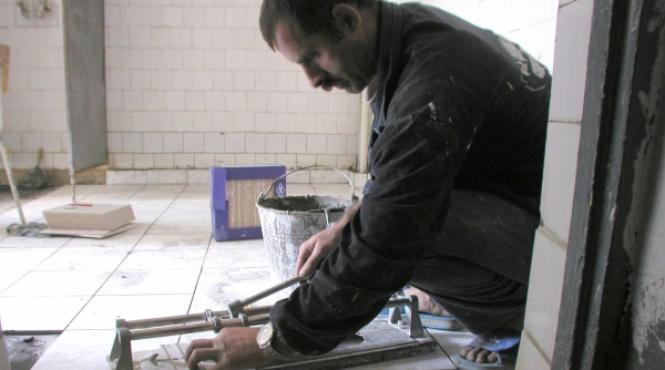 afaceri cu lipici de milioane