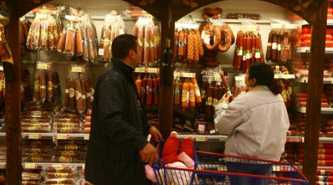 revolta pe hipermarketuri a ajuns si in romania