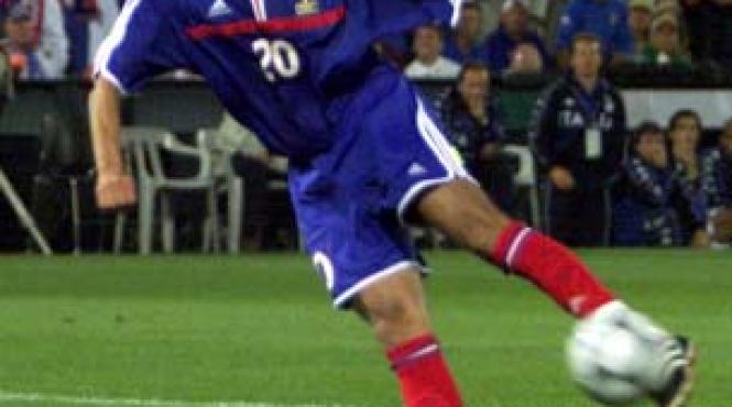 fotbal miza pe trezeguet