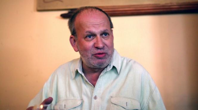 omul cu cesaria crede in povesti