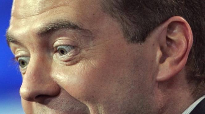 dmitri medvedev ca sa faci afaceri in rusia trebuie sa faci un sac de acte