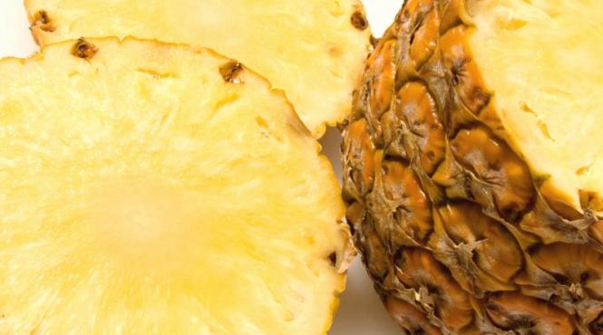 ananasul vedeta pastelui 2008