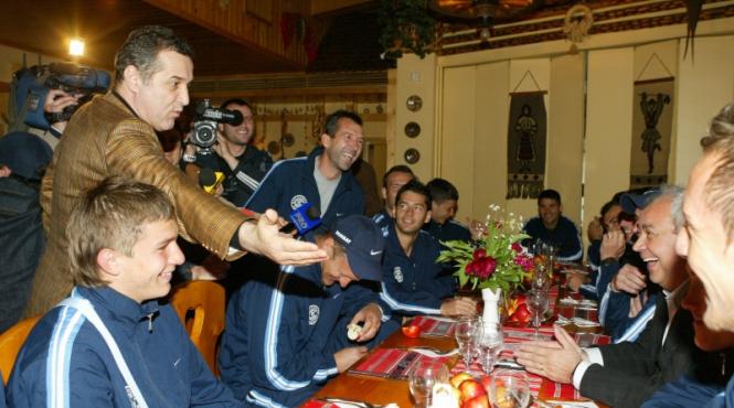 gigi de doua ori mita