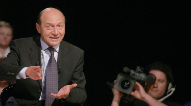 basescu liber sa discrimineze