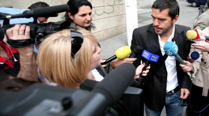 alba neagra o gurita la dna