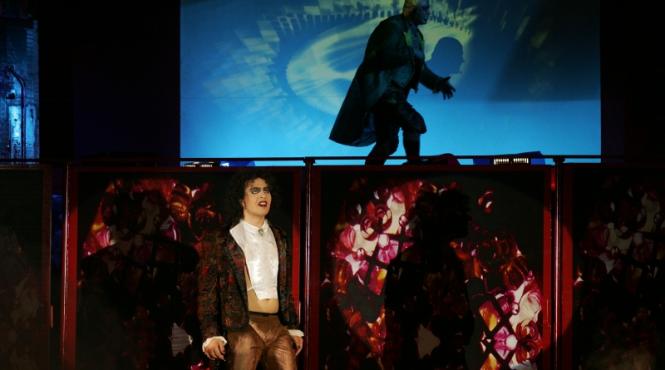 musicalul mult asteptat