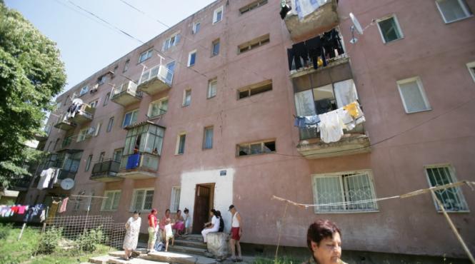 cum sa te pricopsesti cu un bloc dintr un foc