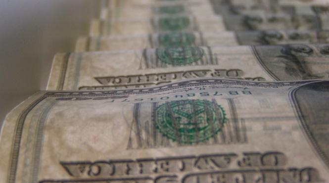 a crescut numarul milionarilor in dolari