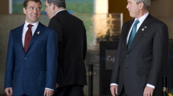 sua george w bush intre sufletul lui putin si inteligenta lui medvedev