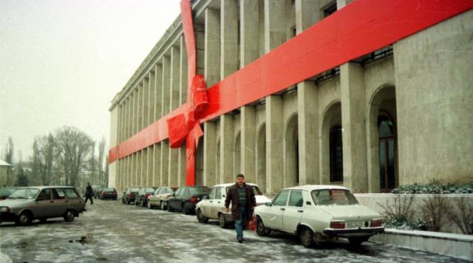 se extinde palatul victoria