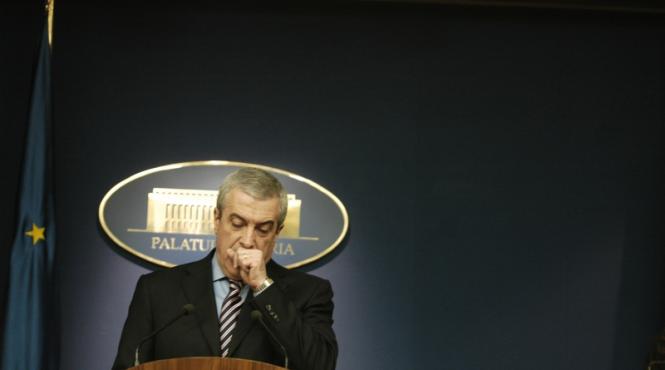 tariceanu isi face colegiu