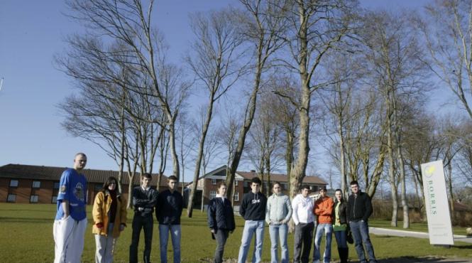 studenti ieftini pe plantatiile straine