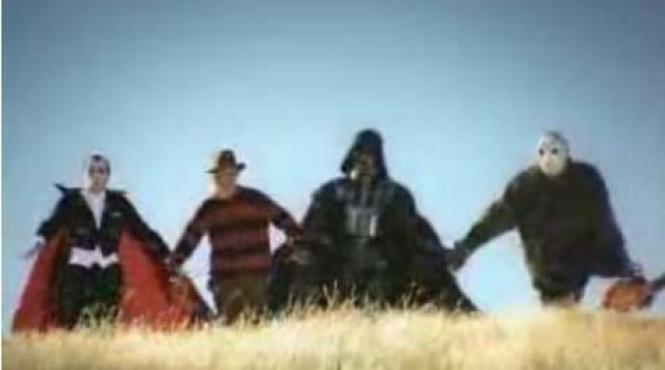 video monstrii ecranului dezvaluind o latura sentimentala