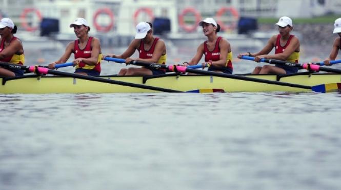 canotaj barca de 8 1 a fetelor in finala