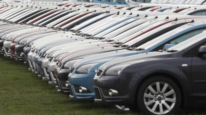 romanii nu mai cumpara auto noi