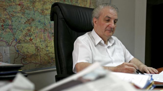 guvernul nu vede casele din chirpici