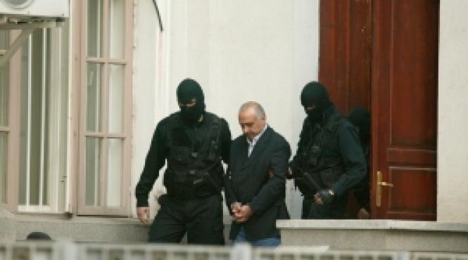 hayssam sustine ca prietenul lui basescu l a scos din tara