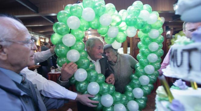 pentru batrani cadouri de ziua lor