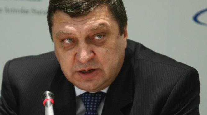 bugetari cu salarii de bastani