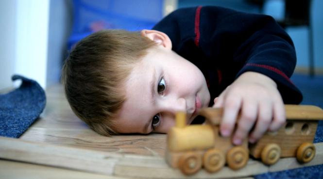 sunteti icirc n stare sa i priviti icirc n ochi copii speciali intr o romanie autista