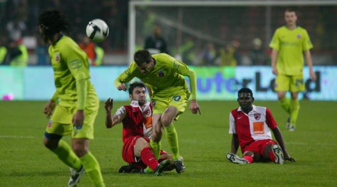 dinamo steaua 1 1 pisica neagra in curtea cainilor