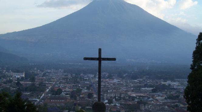 cel mai inalt varf din antigua si barbuda poarta de acum numele obama